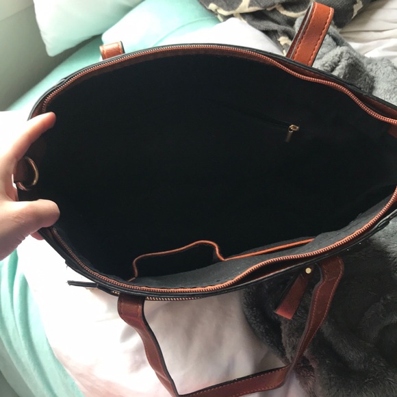 Purse - Picture 2 of 2